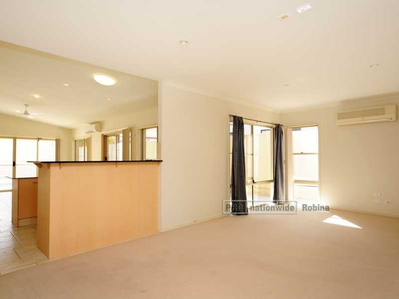 18 Prospect Court, Robina QLD 4226