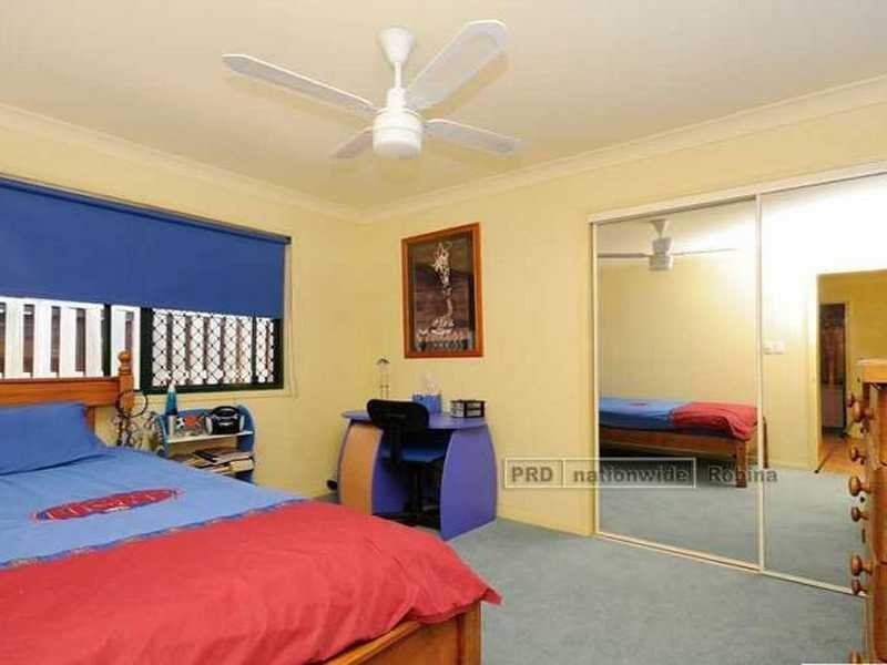 6 Camphorwood Court, Robina QLD 4226