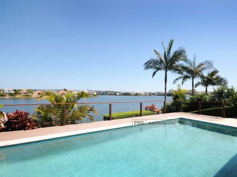 9 Notre Dame Court, Varsity Lakes QLD 4227