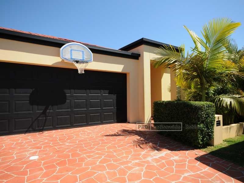 9 Notre Dame Court, Varsity Lakes QLD 4227