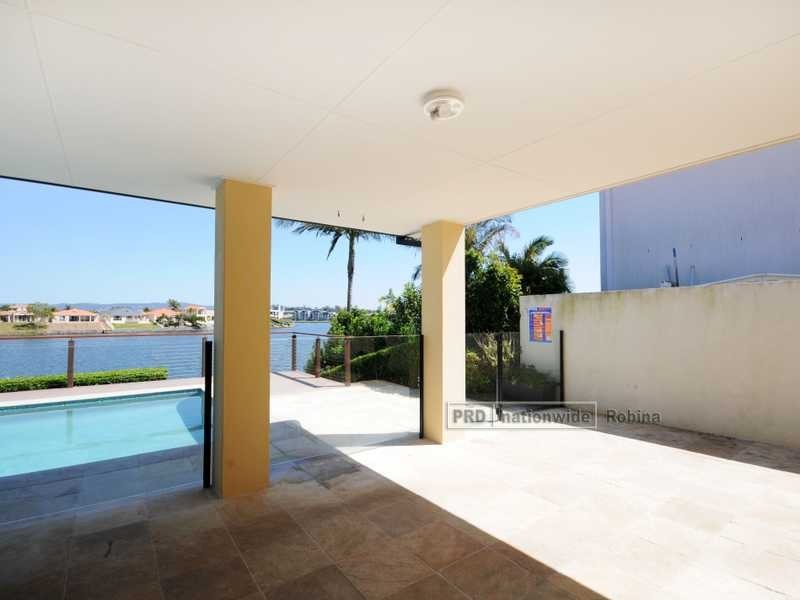 9 Notre Dame Court, Varsity Lakes QLD 4227