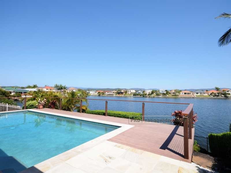 9 Notre Dame Court, Varsity Lakes QLD 4227