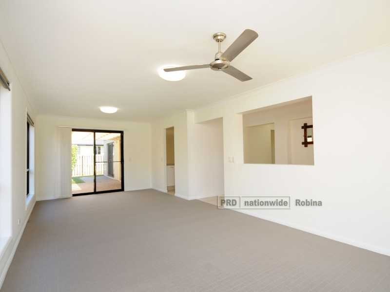 13 Konda Way, Robina QLD 4226