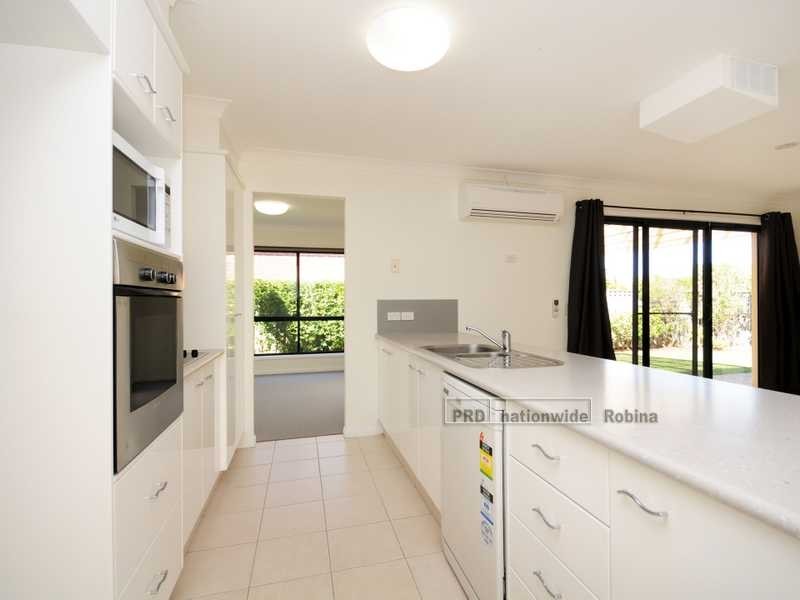 13 Konda Way, Robina QLD 4226