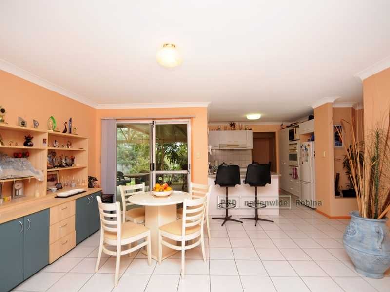 39 Trinity Place, Robina QLD 4226