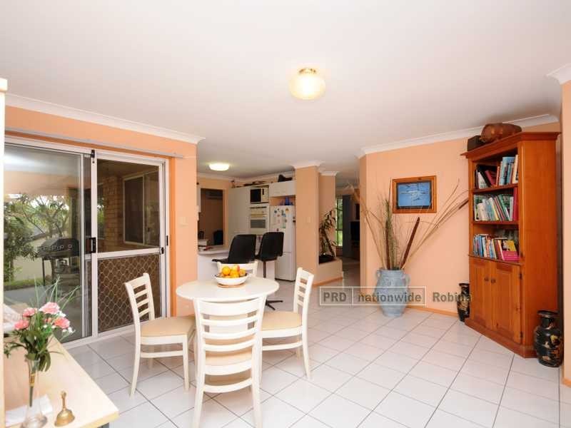 39 Trinity Place, Robina QLD 4226