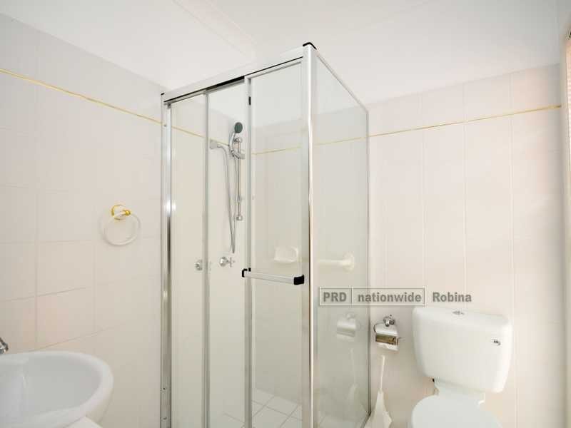 4 Beecroft Place, Robina QLD 4226