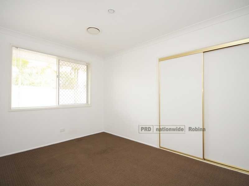 4 Beecroft Place, Robina QLD 4226