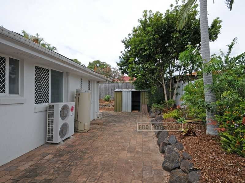 4 Beecroft Place, Robina QLD 4226