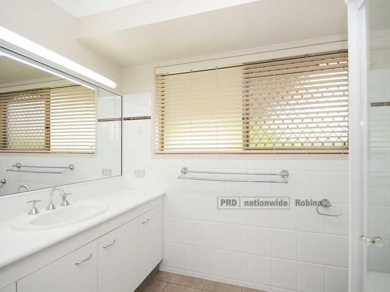 4 Conadilly Court, Carrara QLD 4211