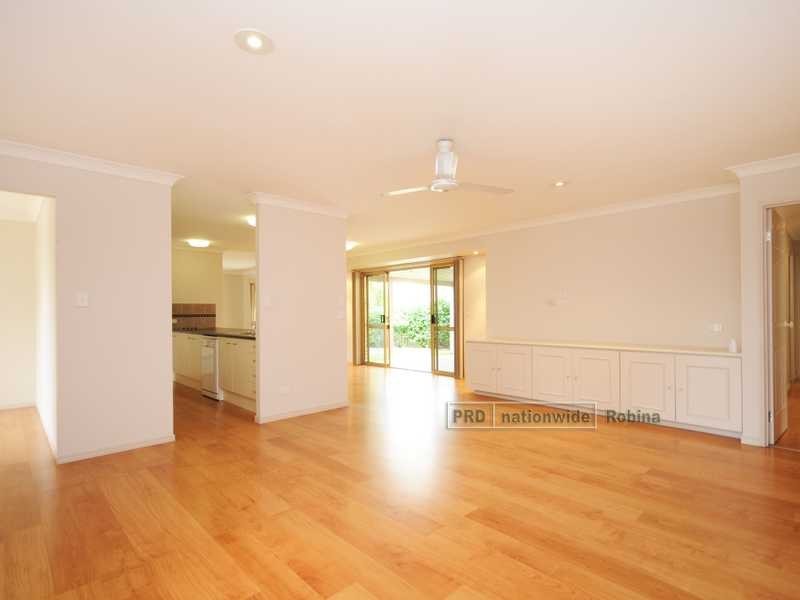4 Conadilly Court, Carrara QLD 4211