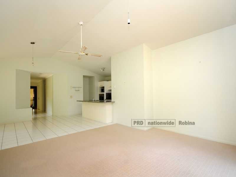 1 Priddeys Rd, Robina QLD 4226