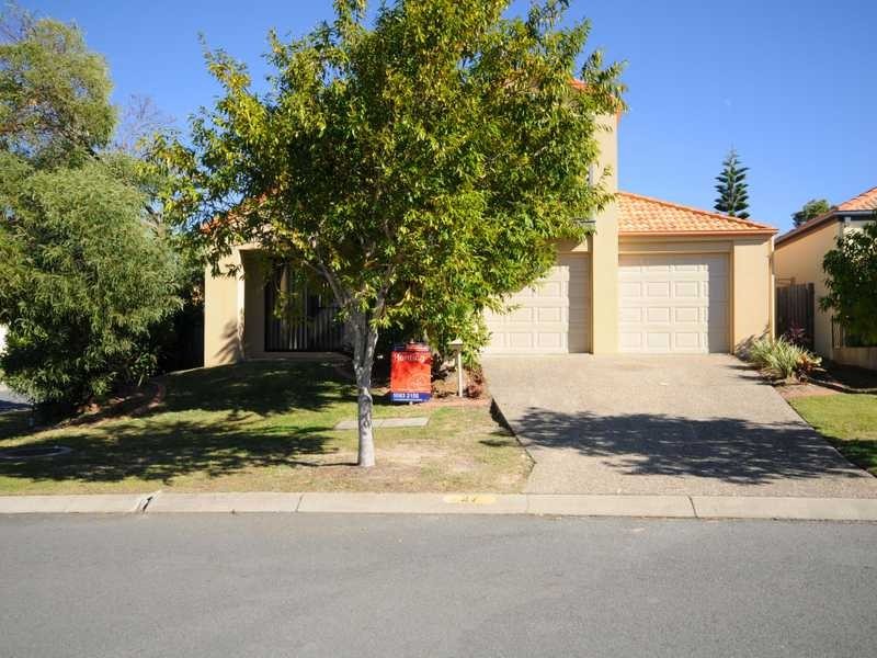 27 North Shore Avenue, Varsity Lakes QLD 4227