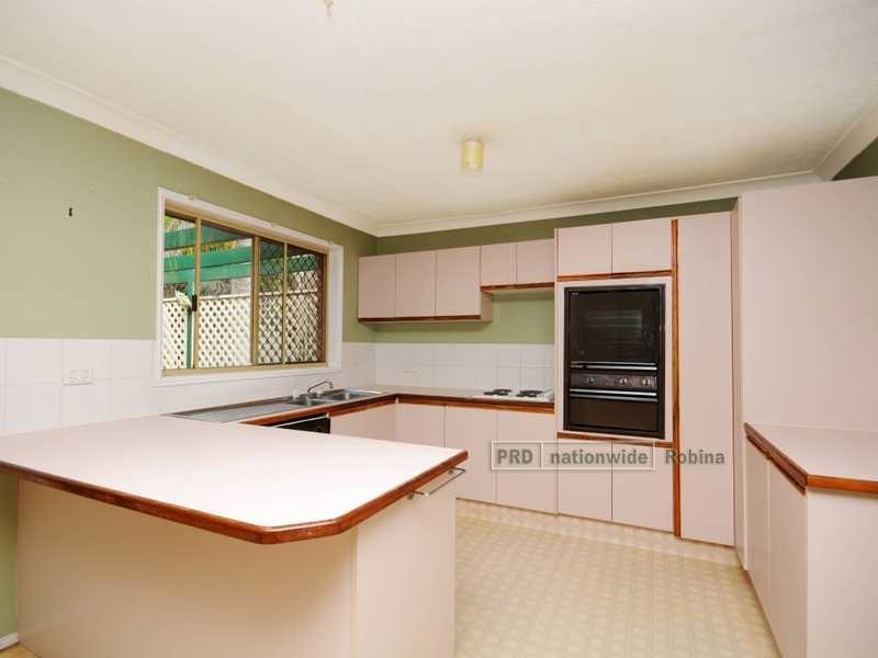 22 Indooroopilly Court, Robina QLD 4226