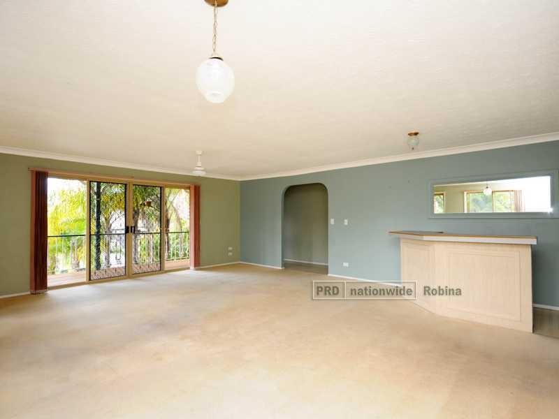 22 Indooroopilly Court, Robina QLD 4226