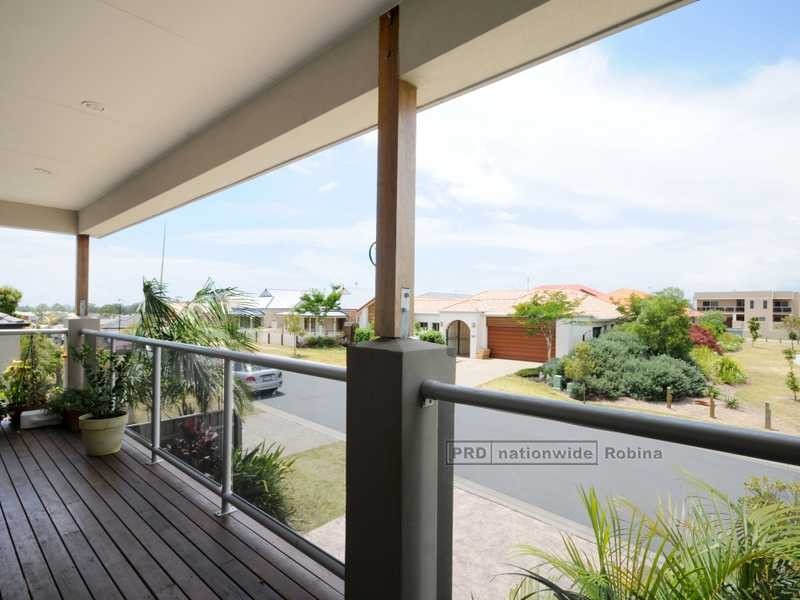 Unit 4/28 Gerona Circuit, Varsity Lakes QLD 4227