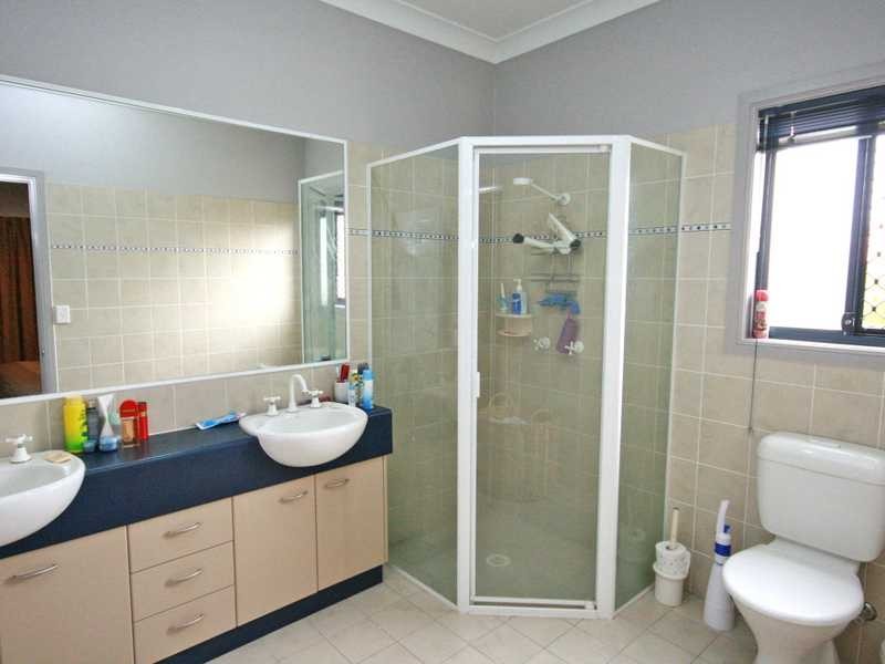 34 Gerona Circuit, Varsity Lakes QLD 4227