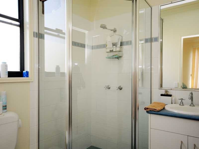 8 Imperia Crescent, Varsity Lakes QLD 4227