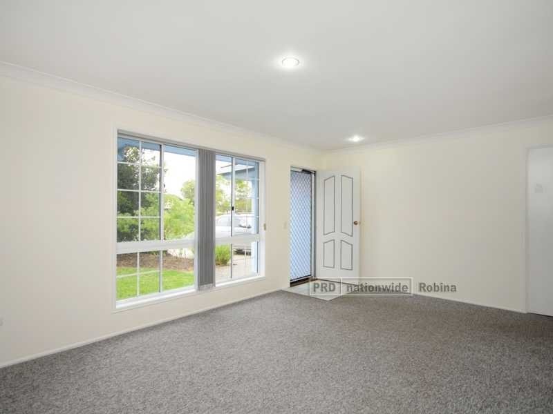 60 Kingarry Crescent, Merrimac QLD 4226