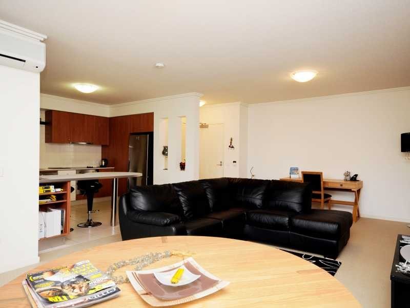 Unit 2/64 Riverwalk Avenue, Robina QLD 4226