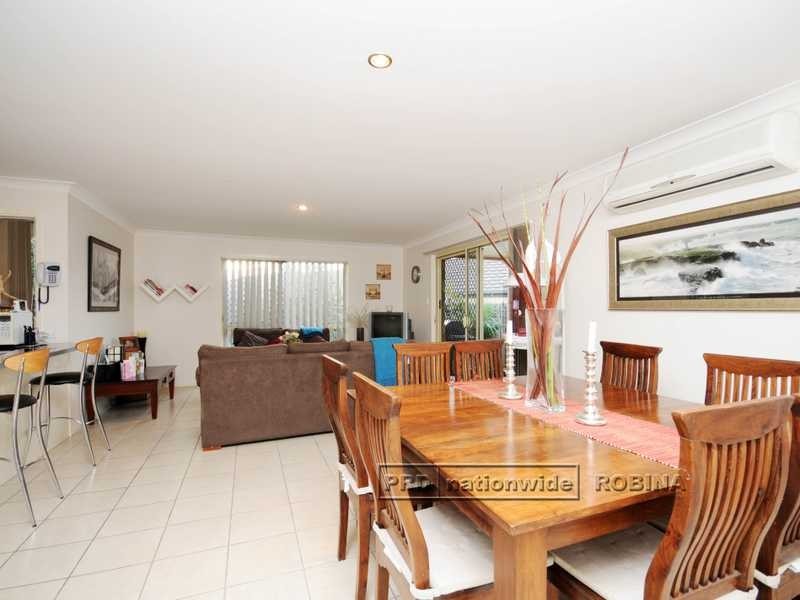 4 Felix Court, Merrimac QLD 4226