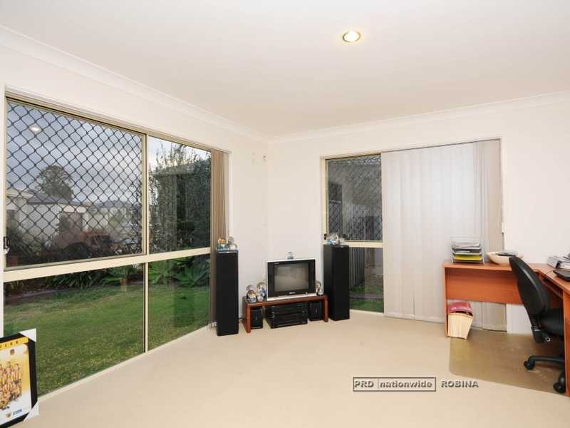 4 Felix Court, Merrimac QLD 4226