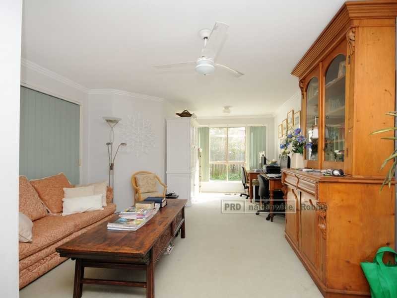 12 Lancashire Drive, Mudgeeraba QLD 4213