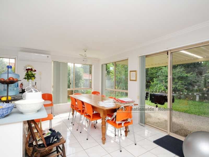 12 Lancashire Drive, Mudgeeraba QLD 4213