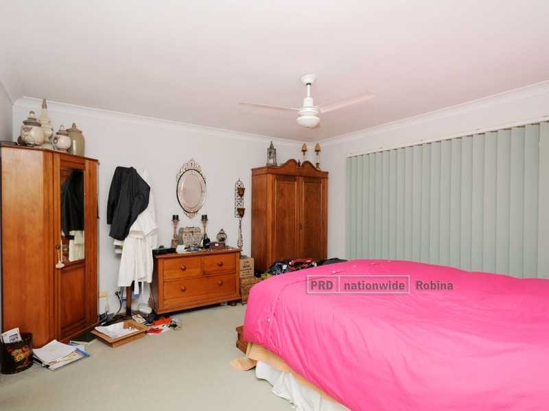 12 Lancashire Drive, Mudgeeraba QLD 4213