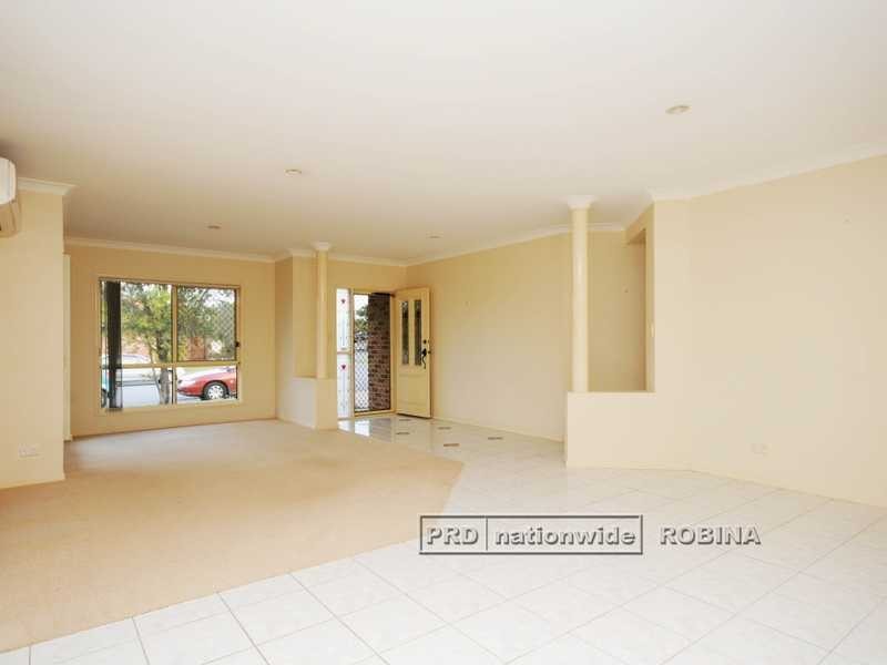 16 Stanford Avenue, Varsity Lakes QLD 4227