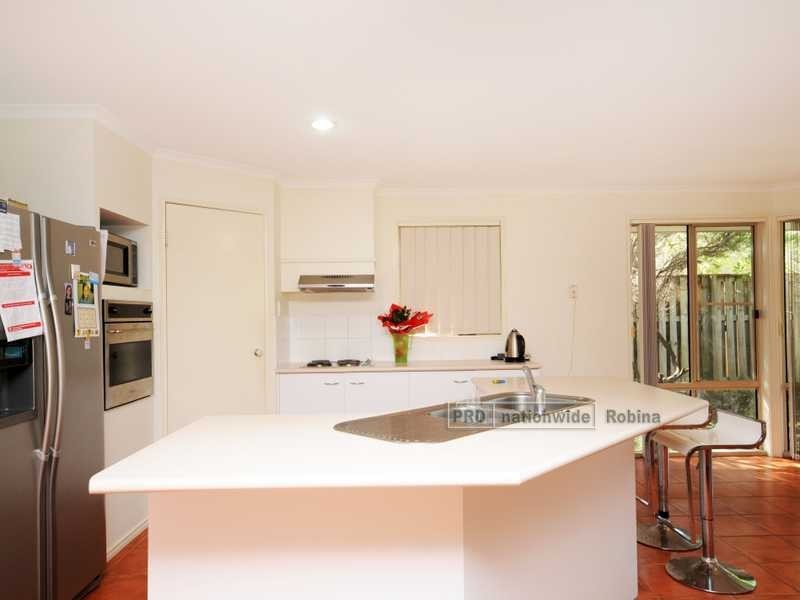 30 Leopardwood Circuit, Robina QLD 4226