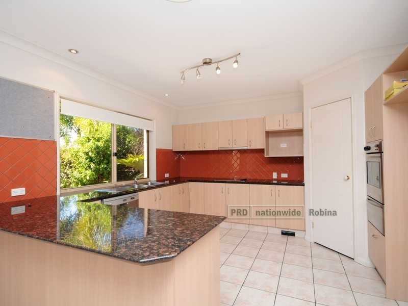 8/178 Palm Meadows Drive, Carrara QLD 4211