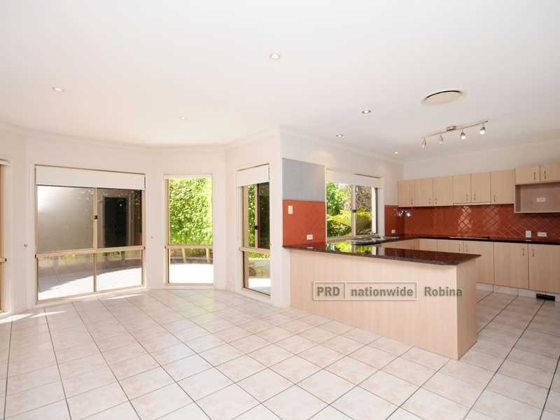 8/178 Palm Meadows Drive, Carrara QLD 4211