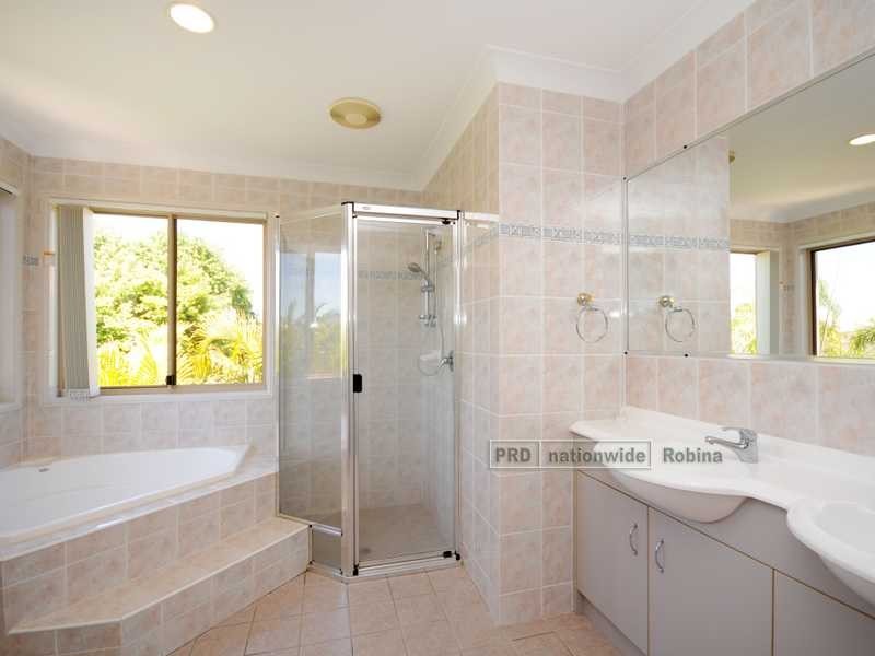 8/178 Palm Meadows Drive, Carrara QLD 4211