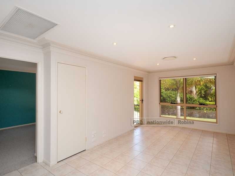 8/178 Palm Meadows Drive, Carrara QLD 4211