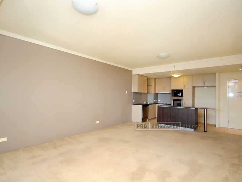 Unit 908/360 Marine Parade, Labrador QLD 4215