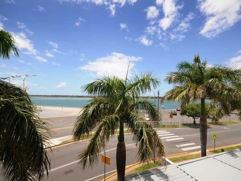 Unit 908/360 Marine Parade, Labrador QLD 4215