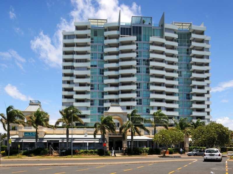 Unit 908/360 Marine Parade, Labrador QLD 4215