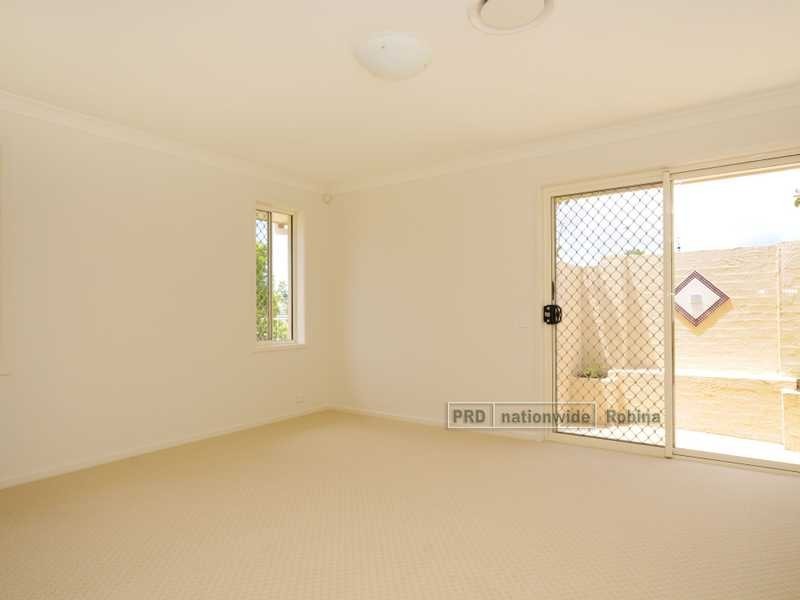 8 Mountain Ash Circuit, Robina QLD 4226