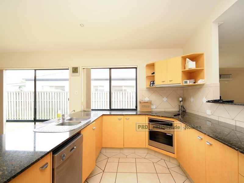 31 Nardoo Street, Robina QLD 4226
