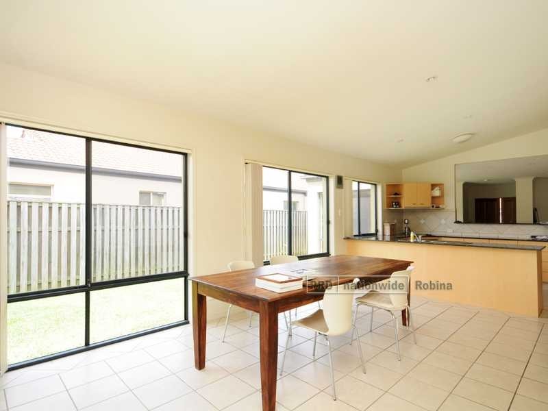 31 Nardoo Street, Robina QLD 4226