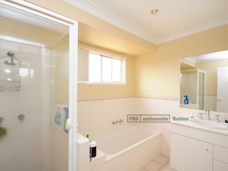 Unit 5/3 Camphor Wood Court, Robina QLD 4226