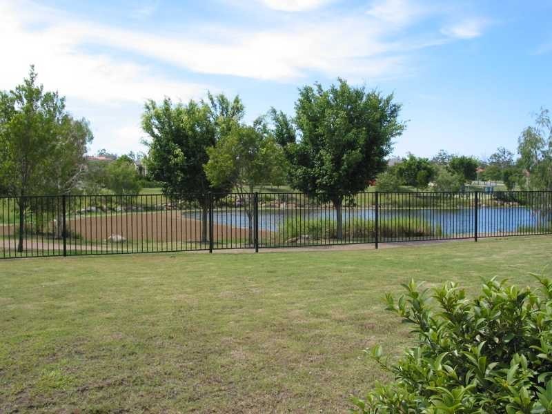 19 Nypa Close, Robina QLD 4226