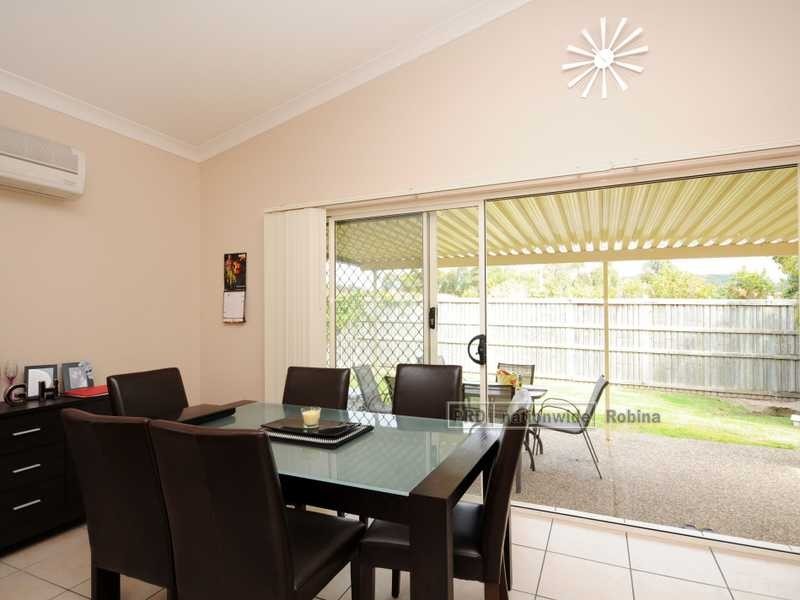 37 Palma Crescent, Varsity Lakes QLD 4227