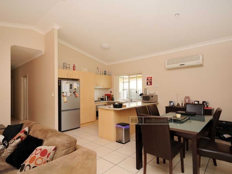 37 Palma Crescent, Varsity Lakes QLD 4227