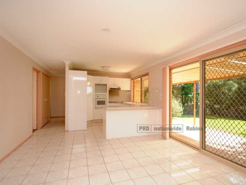 86 Petherbridge Avenue, Merrimac QLD 4226