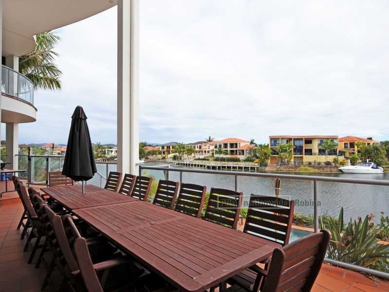 74 Bollard Circuit, Clear Island Waters QLD 4226