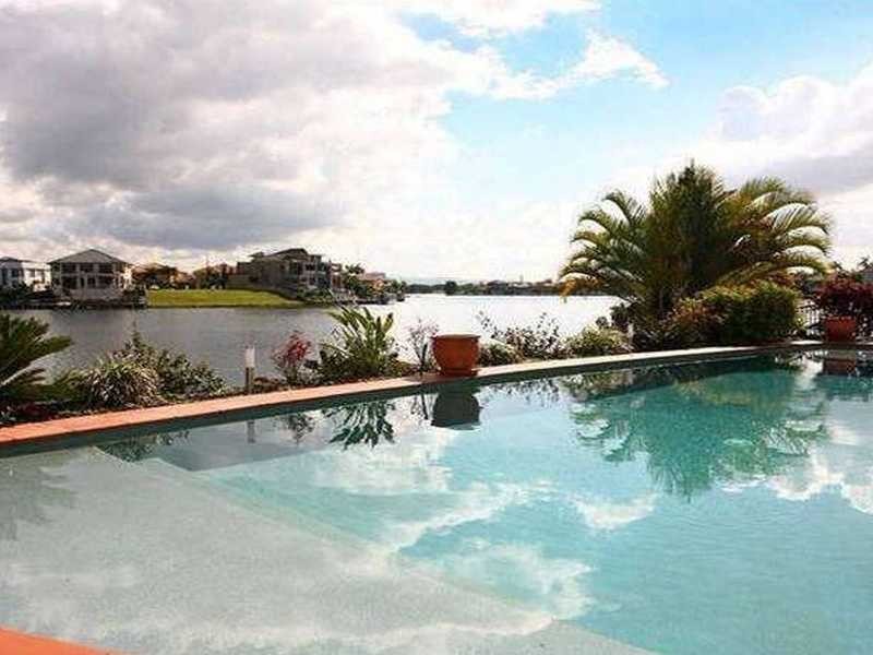 74 Bollard Circuit, Clear Island Waters QLD 4226