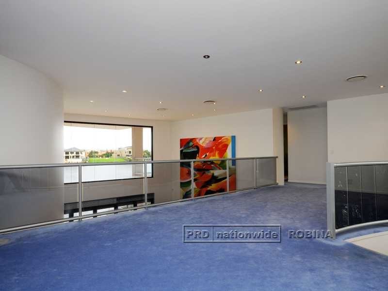 74 Bollard Circuit, Clear Island Waters QLD 4226