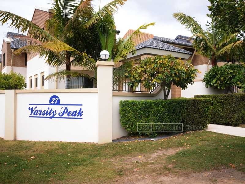 Unit 2/27 Ranier Crescent, Varsity Lakes QLD 4227